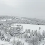 Pajunkissa With Jacuzzi And Sauna *