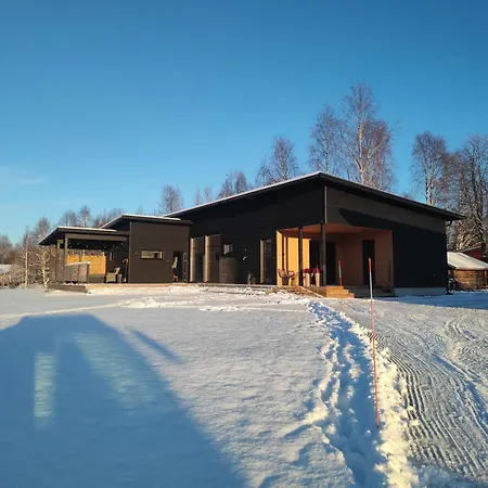 Pajunkissa With Jacuzzi And Sauna ヴィラ