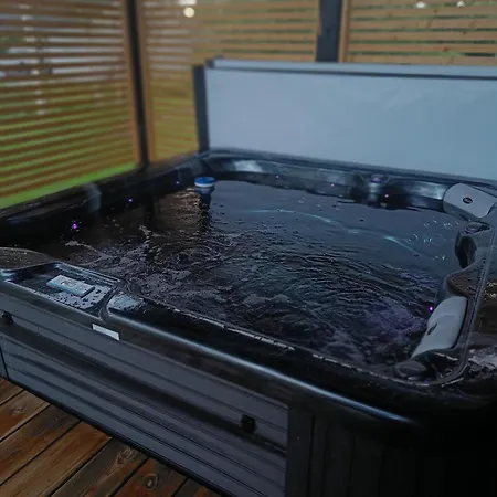 Pajunkissa With Jacuzzi And Sauna 别墅 *