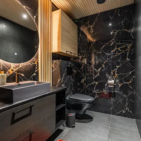 Willa Pajunkissa With Jacuzzi And Sauna *