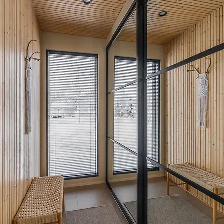别墅 Pajunkissa With Jacuzzi And Sauna 罗瓦涅米